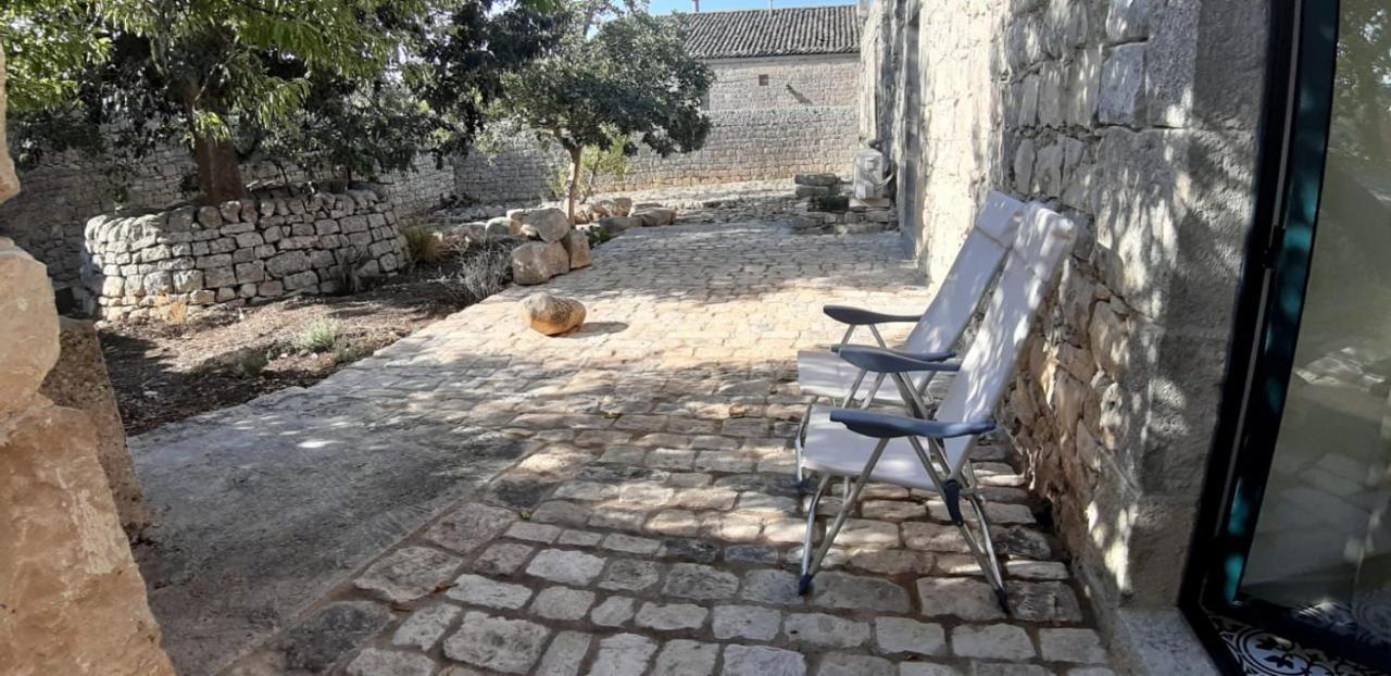 מודיקה Agriturismo Fondo Paliemmu מראה חיצוני תמונה