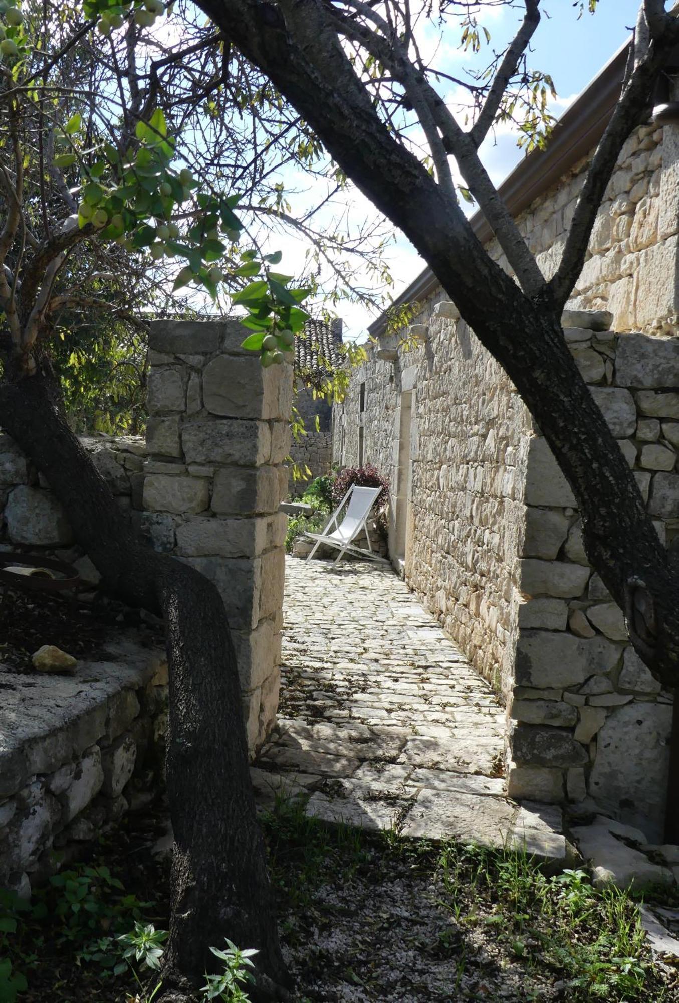 מודיקה Agriturismo Fondo Paliemmu מראה חיצוני תמונה