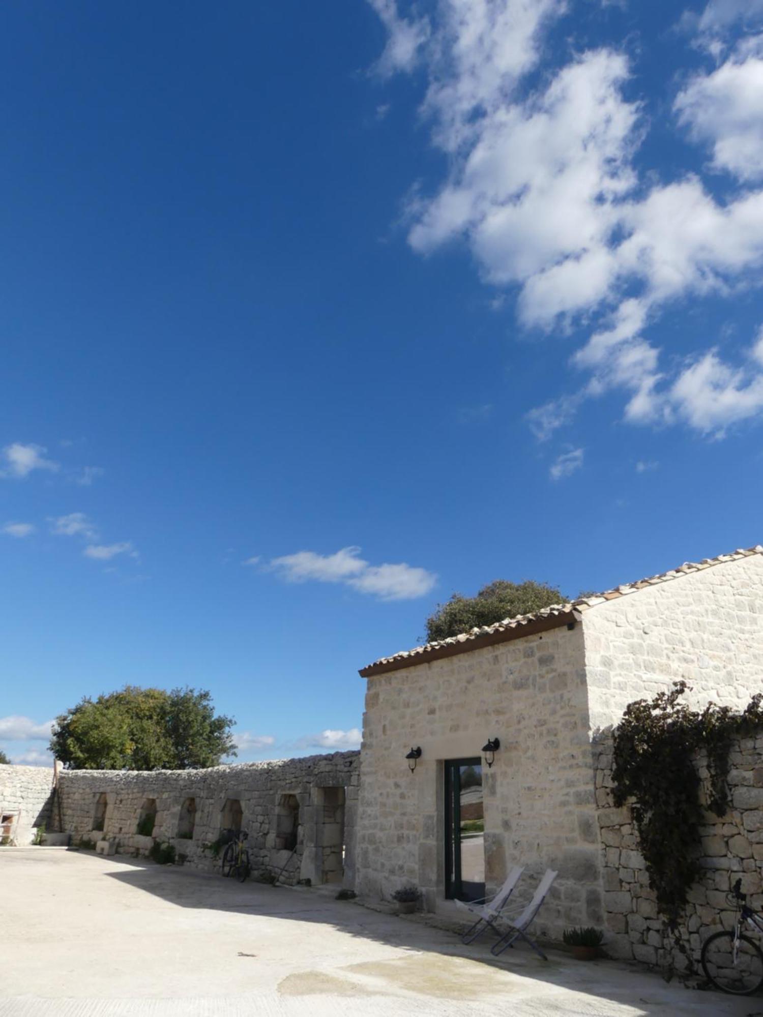 מודיקה Agriturismo Fondo Paliemmu מראה חיצוני תמונה