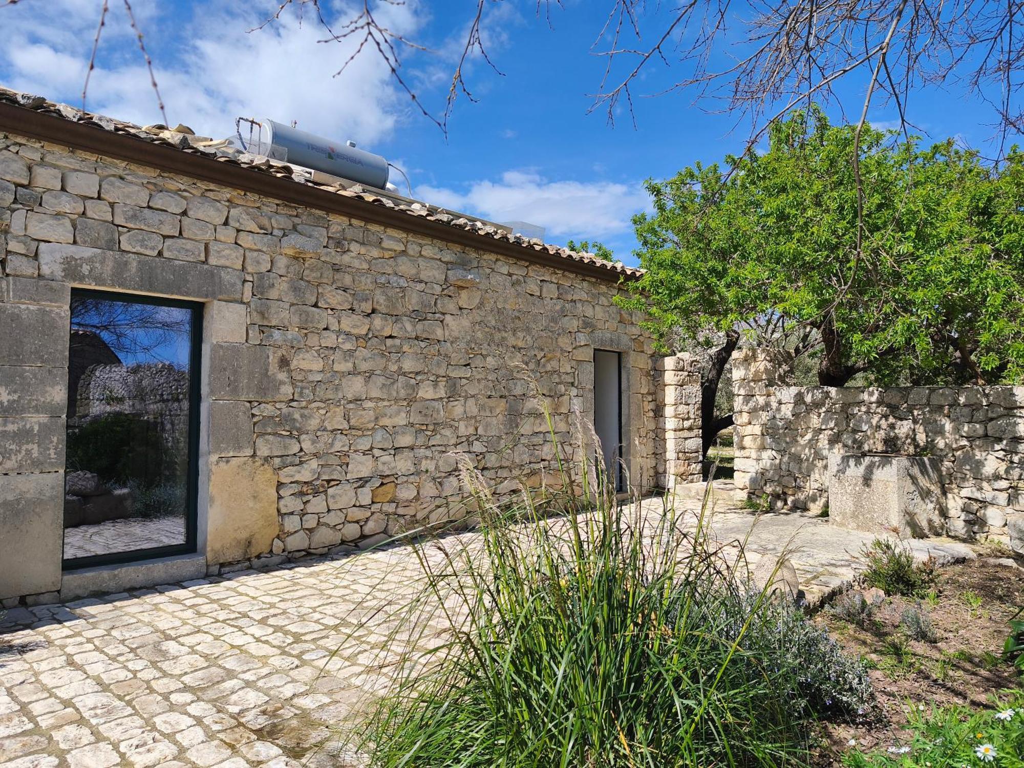 מודיקה Agriturismo Fondo Paliemmu מראה חיצוני תמונה